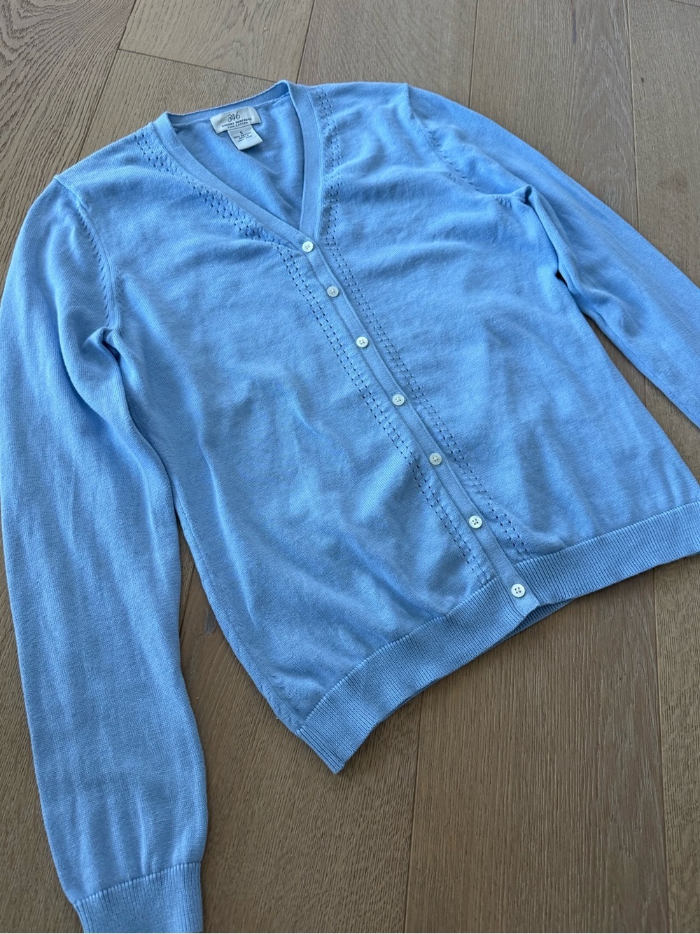 Brooks Brother’s Light Blue V-Neck Button Cardigan Size Small - Picture 2 of 7